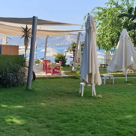 Yelken Bay Hotel *