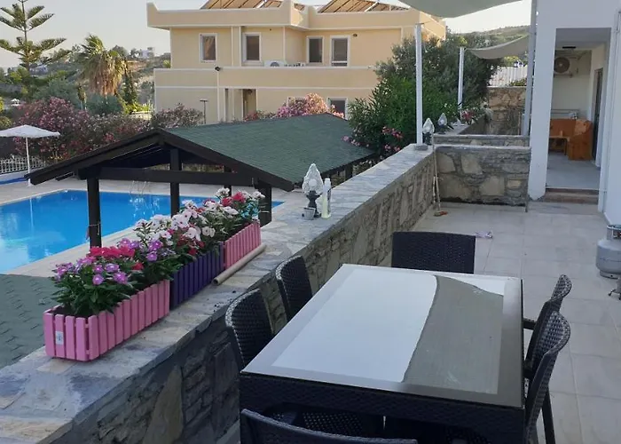 Yelken Bay * יאליקאבאק